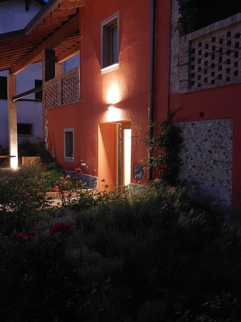 La Decanter House al calare della sera